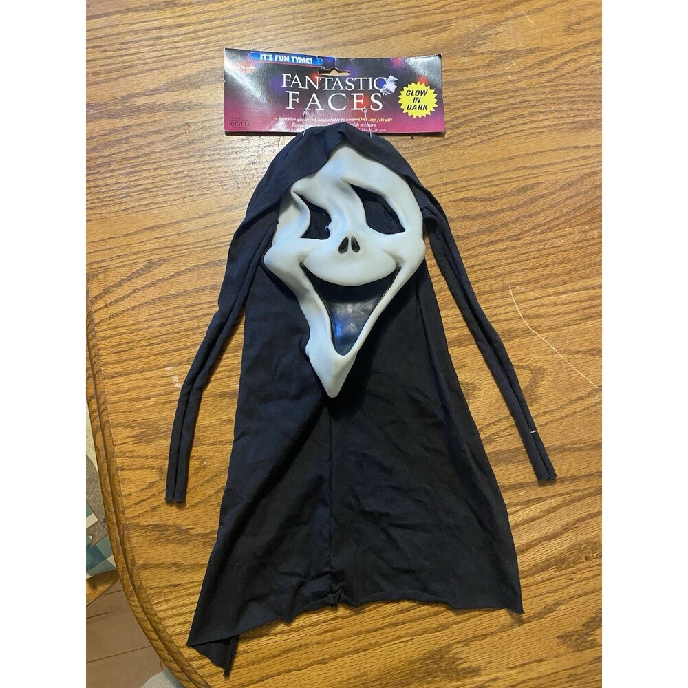 Fun World 1990’s Fantastic Faces Original Ghostface mask w/ tag RARE! Chin Stamp